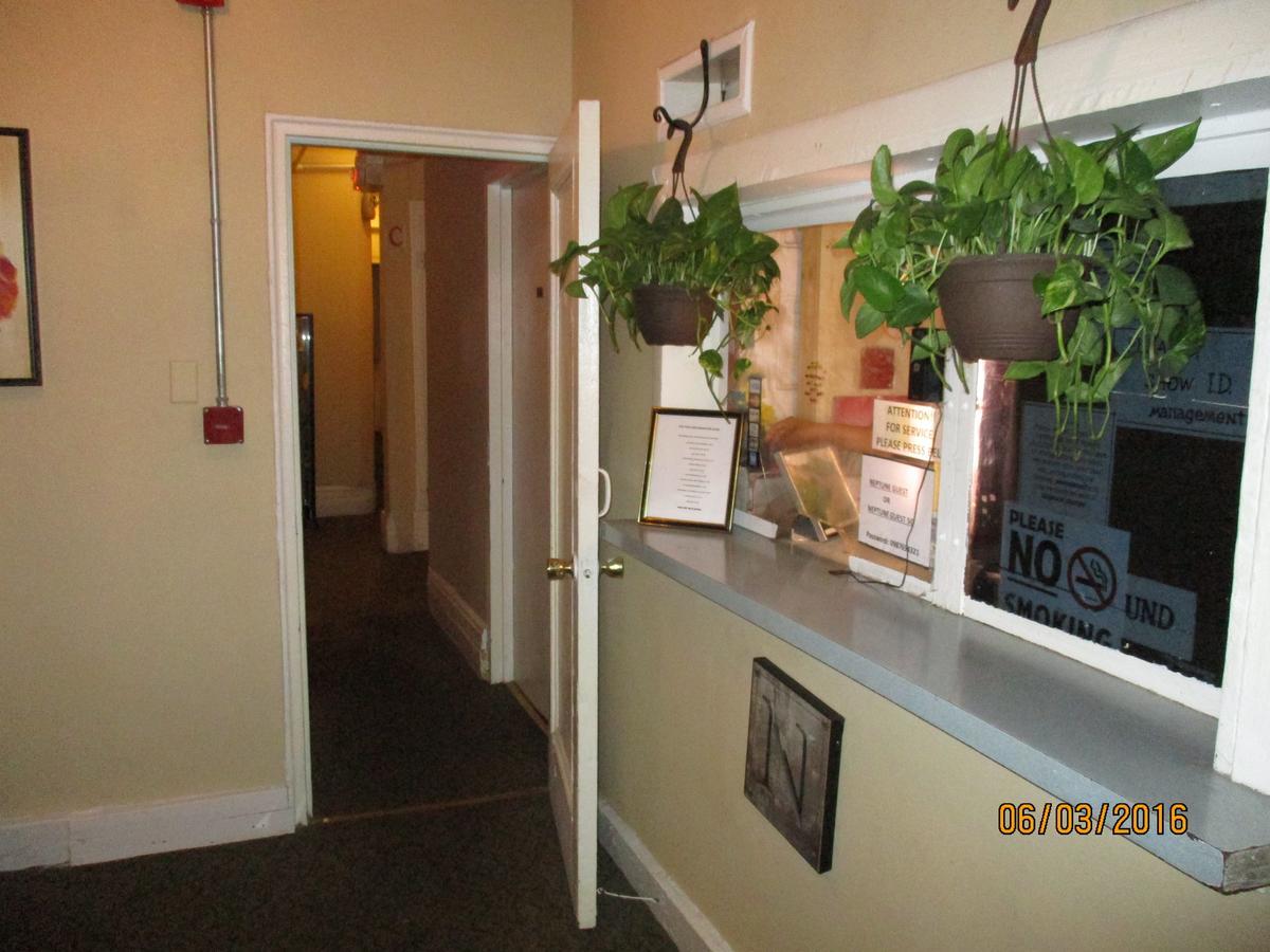 Neptune Hotel New York Bagian luar foto